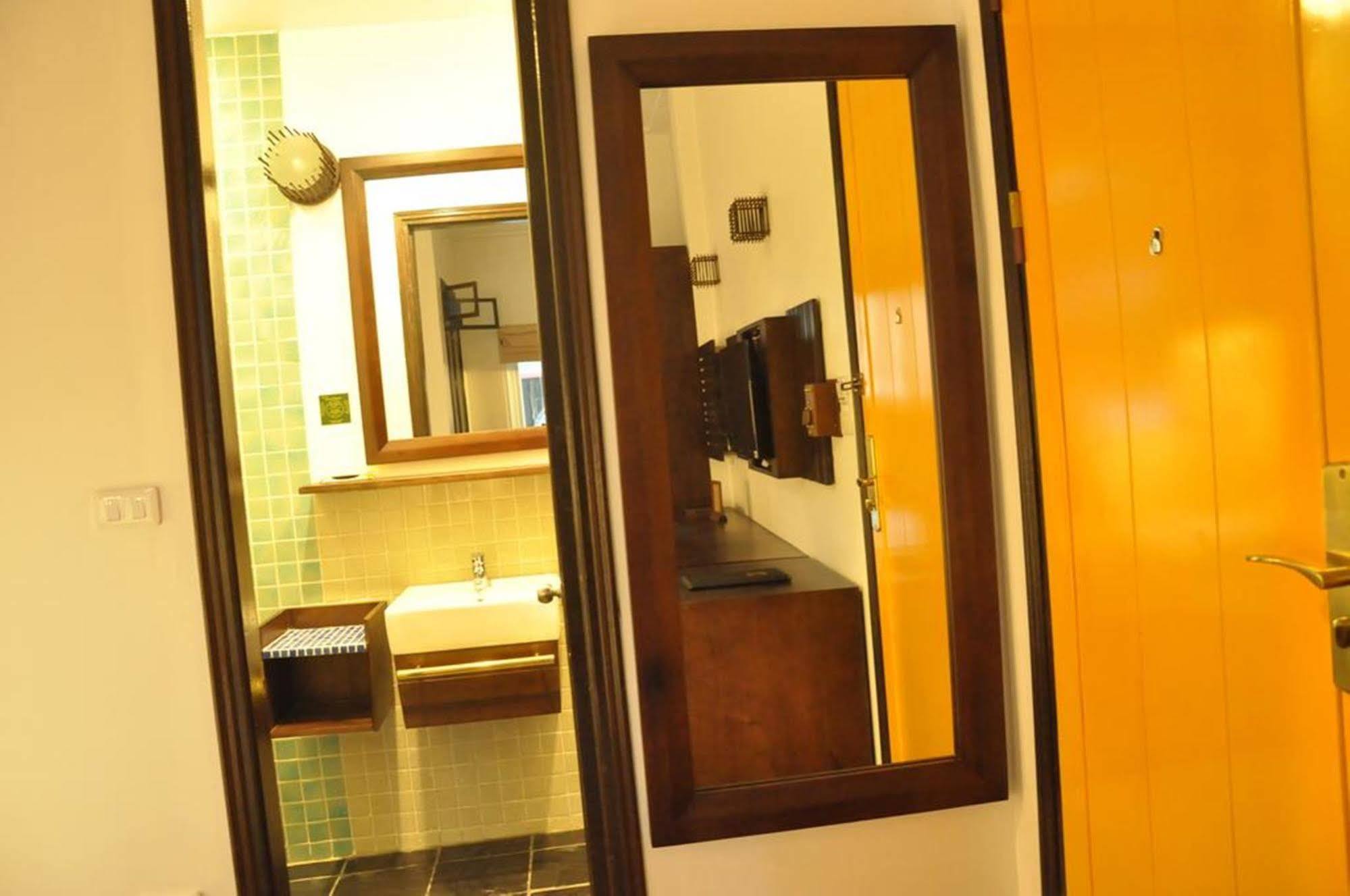 Cinnamon Cathedral Hotel Hanoi Luaran gambar